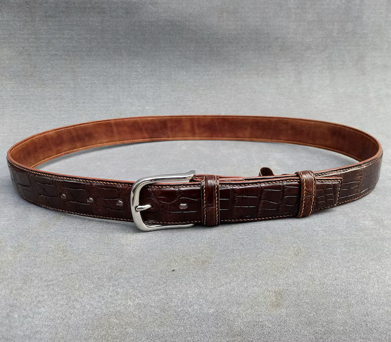 Cintura in Pelle Effetto Coccodrillo – Eleganza Classica e Finiture Premium