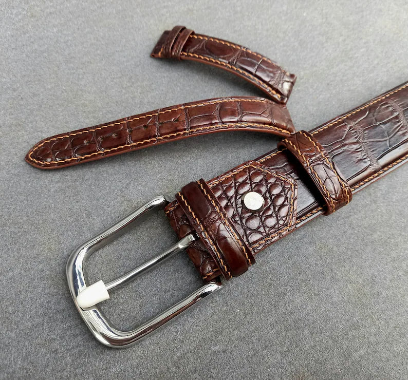 Cintura in Pelle Effetto Coccodrillo – Eleganza Classica e Finiture Premium