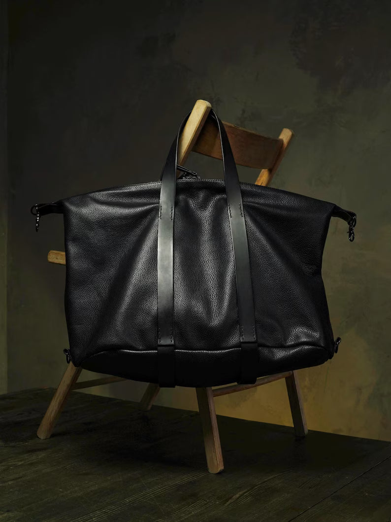 Borsone da Viaggio in Pelle Nera – Moderno, Capiente e Versatile