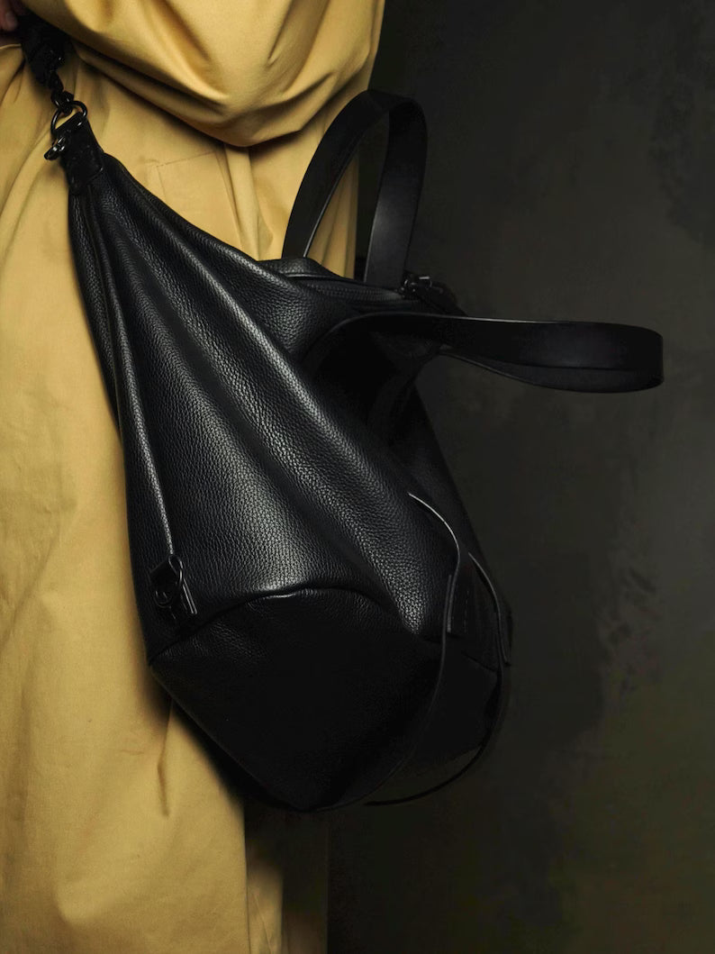 Borsone da Viaggio in Pelle Nera – Moderno, Capiente e Versatile