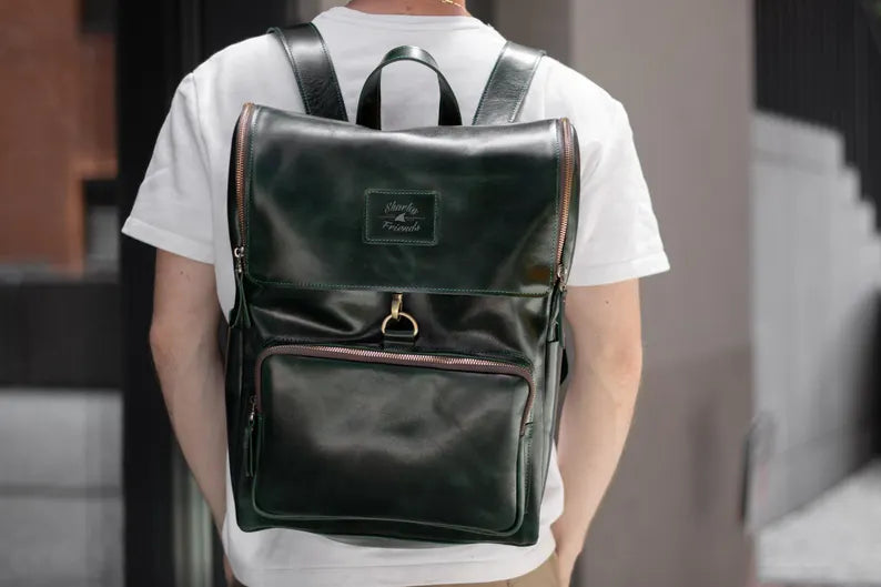 Zaino in Pelle Premium – Eleganza Moderna e Grande Capacità