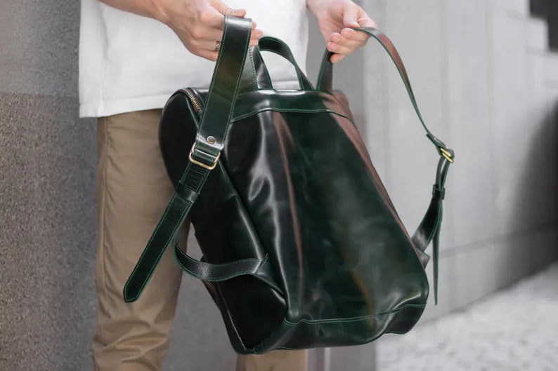 Zaino in Pelle Premium – Eleganza Moderna e Grande Capacità